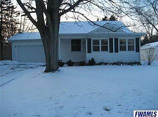 1631 N Fox Farm Rd, Warsaw, IN 46580