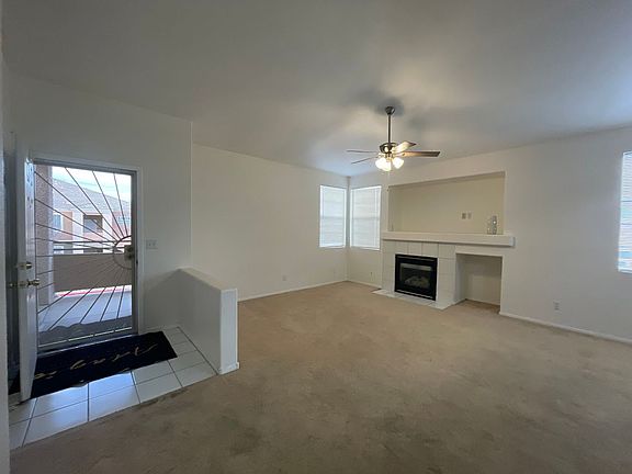 3rd image of 1400 Seward St Unit 202