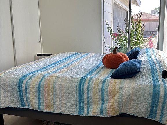 5th image of 11013 Rome Beauty Dr