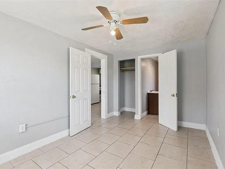320 Dummitt Ave #B — Photo 13