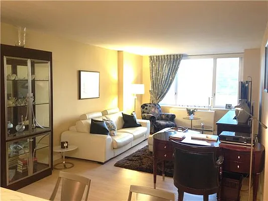 Rented by Sousa Real Estate, Inc. | media 10