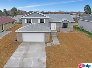 1508 SW 28th St, Lincoln, NE 68522