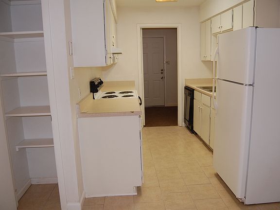 KITCHEN, LAUNDRY
