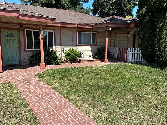 4th image of 1455 Navarro Dr