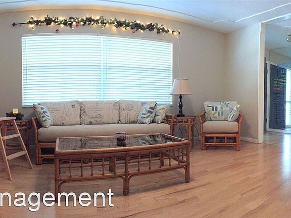 2nd image of 2045 Nottingham Dr
