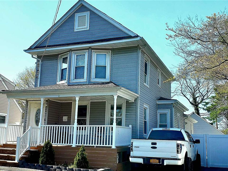 24 1st Avenue, Central Islip, NY 11722 | Zillow
