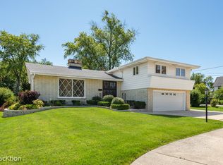 239 N Main St, Lombard, IL 60148