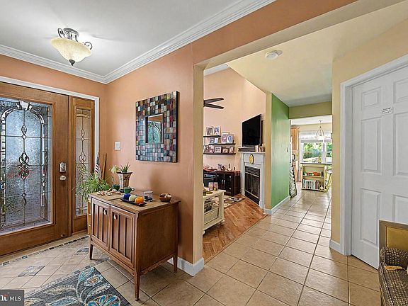 5th image of 1421 Sheridan Blvd