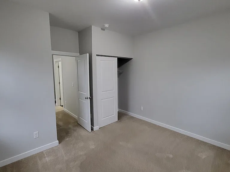 515 N Oxford St #B — Photo 13