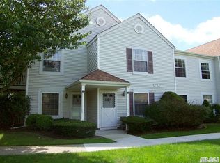 188 Fairview Cir, Middle Island, NY 11953