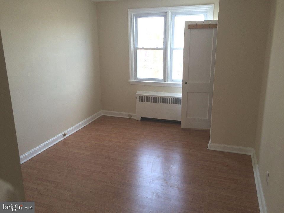 2nd image of 837 Windermere Ave