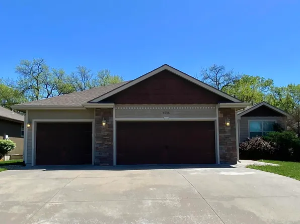 4536 SW Woods Dr, Topeka, KS 66610