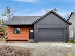 141 W Auklet Ave, Palmer, AK 99645
