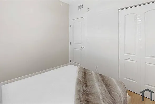 5224 NE 16th Ave — Photo 18