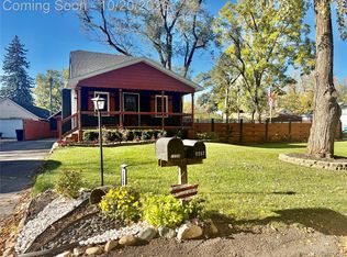 2257 Rosemary Ave, Waterford, MI 48328