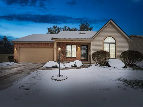 6020 Old English Ct, South Bend, IN 46614
