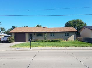 208 E Patterson Ave, Ulysses, KS 67880
