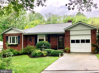 8604 Springdell Pl, Chevy Chase, MD 20815