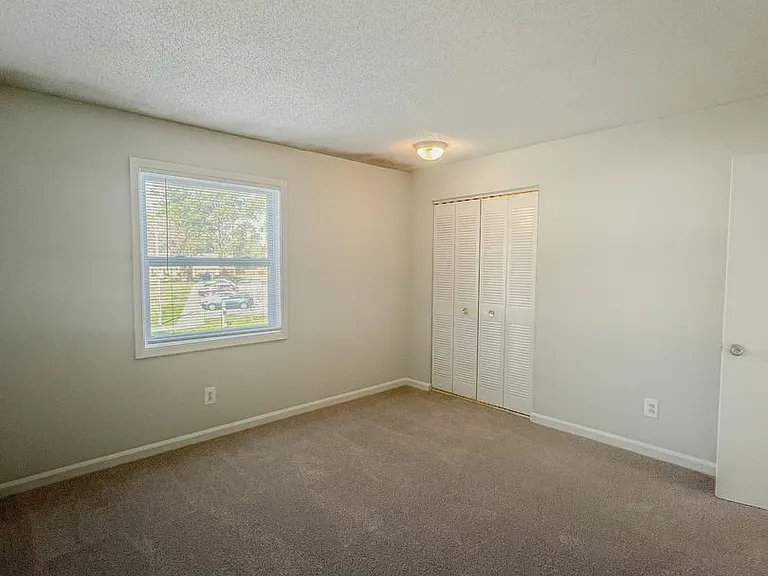 Brynn Marr Village — Photo 32