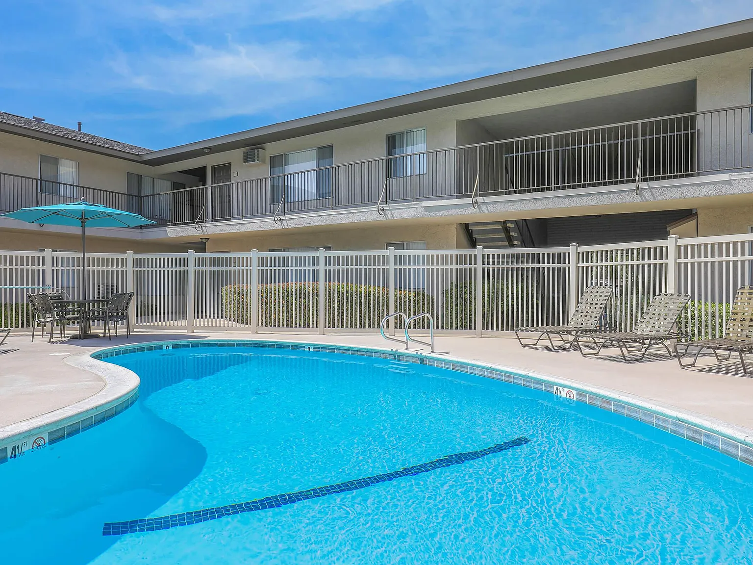 San Carlos and San Juan Apartment Homes — Photo 1