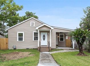 630 Majestic Pl, New Orleans, LA 70114