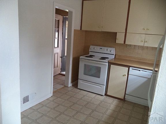 2nd image of 722 Henry Ave