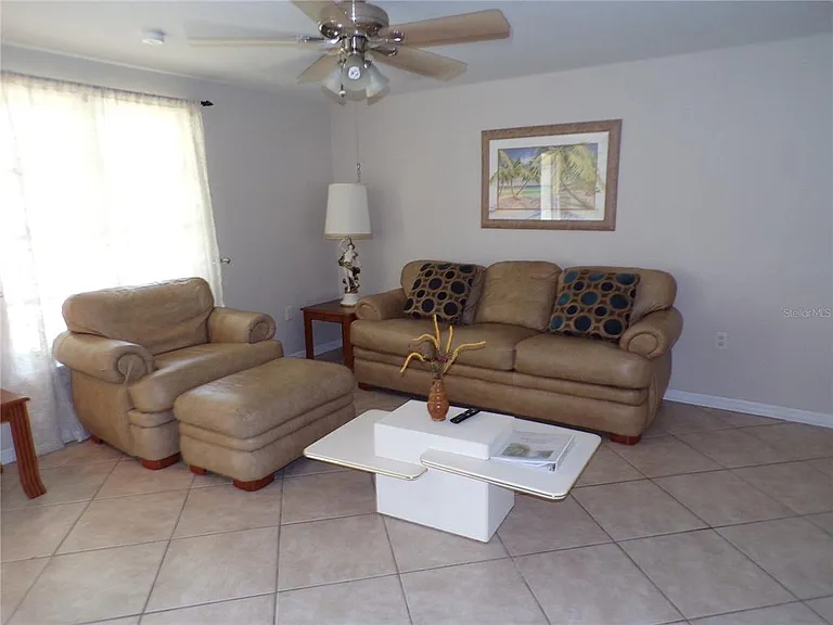 182 Chelsea Ct NW — Photo 7
