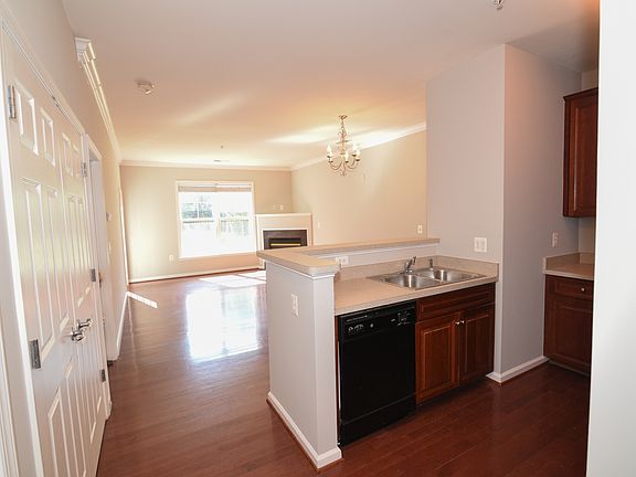 2nd image of 3840 Lightfoot St Unit 144