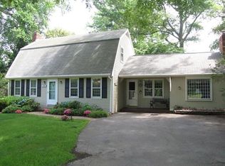 96 Winslow Cemetery Rd, Marshfield, MA 02050