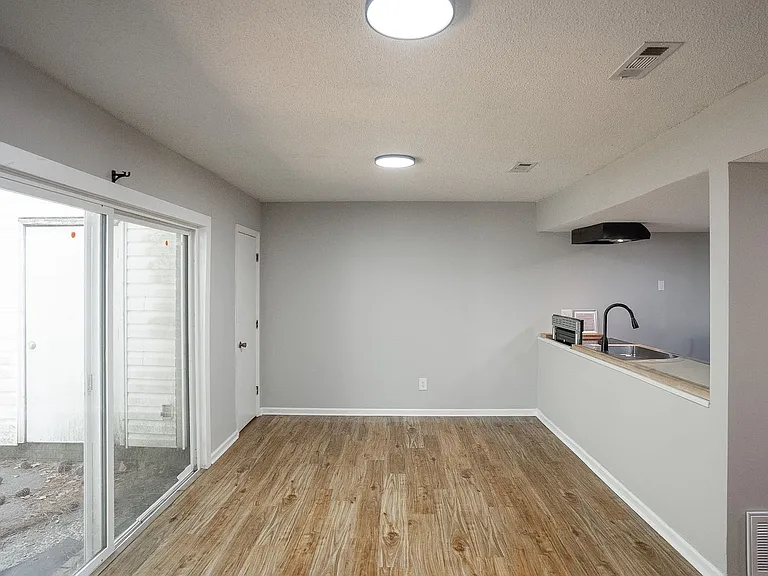 2398 Winston Way — Photo 19