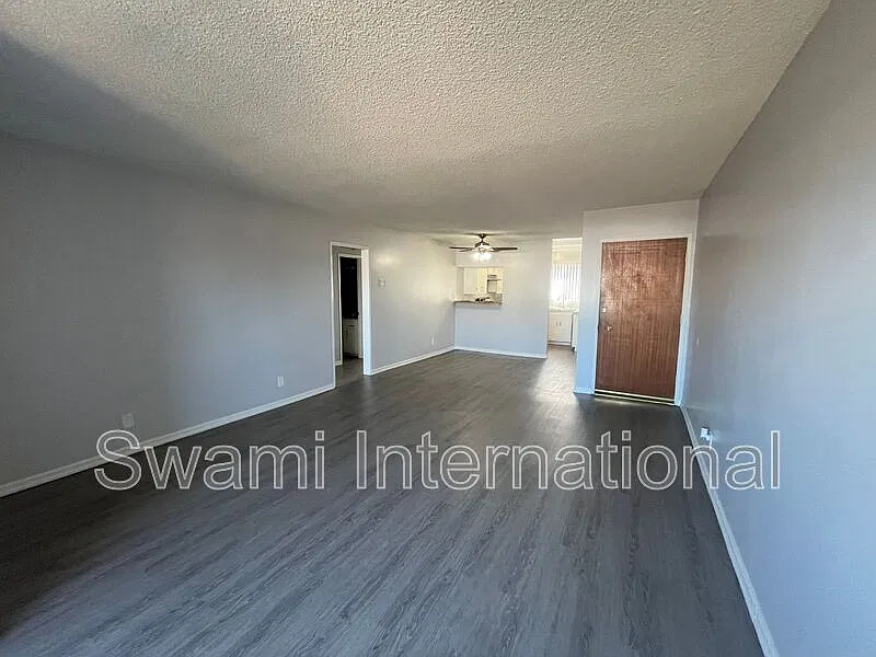 2 bed, 2.0 bath, 995 sqft, $2,350 — Photo 4