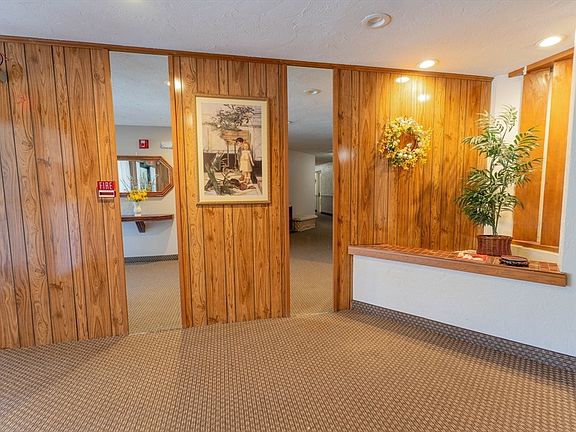 4th image of 34 South St Unit 105