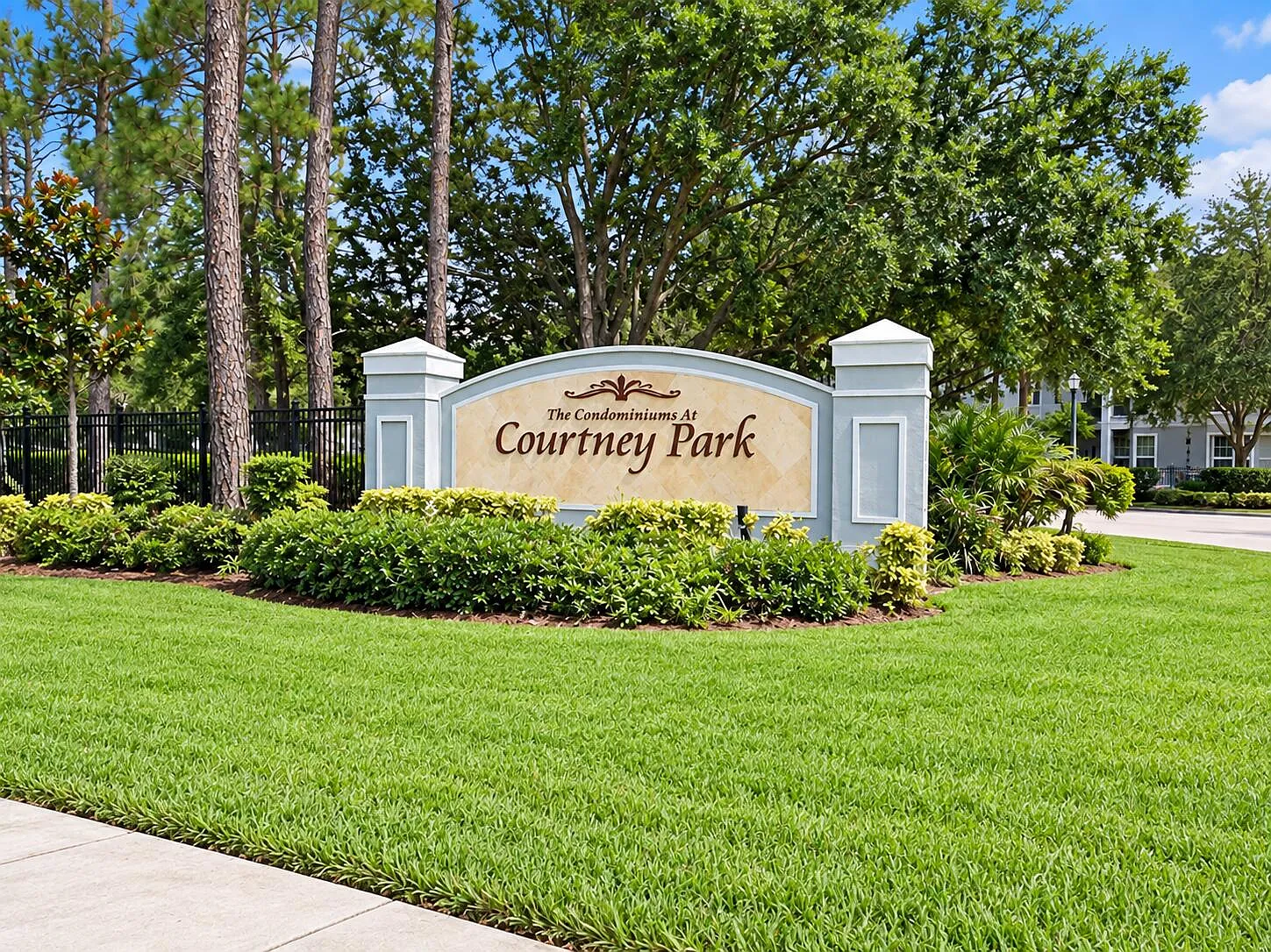 2 bed, 2.0 bath, 929 sqft, $2,000 — Photo 2