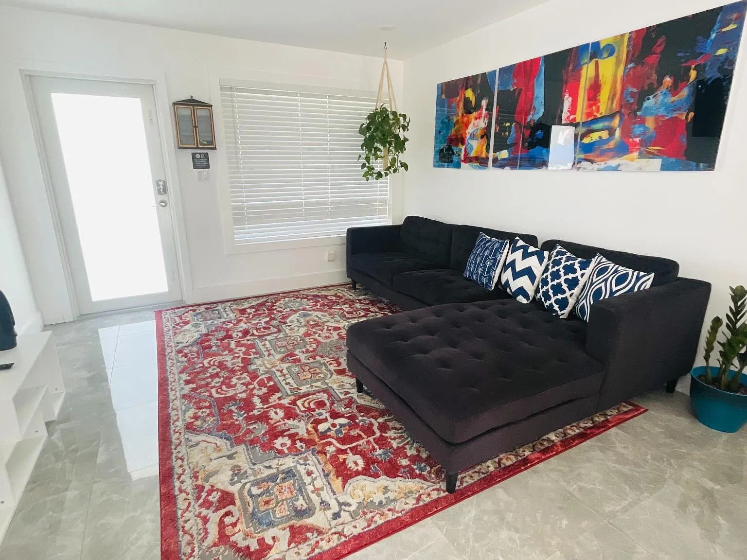 3 bed, 1.5 bath, 1100 sqft, $3,300 — Photo 4