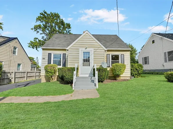 4413 Lake Pleasant Rd, Erie, PA 16504
