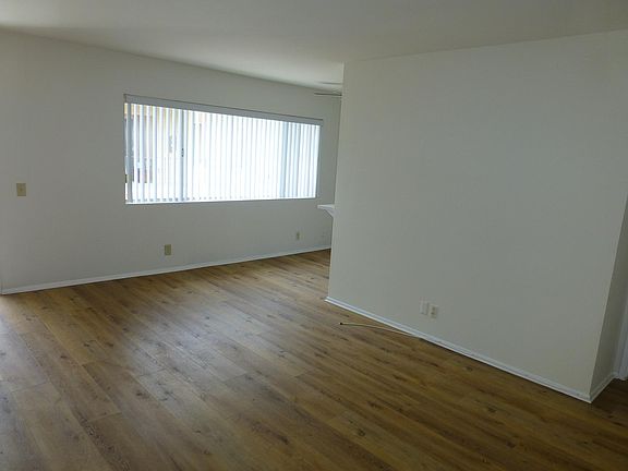 5th image of 12755 Matteson Ave APT 7