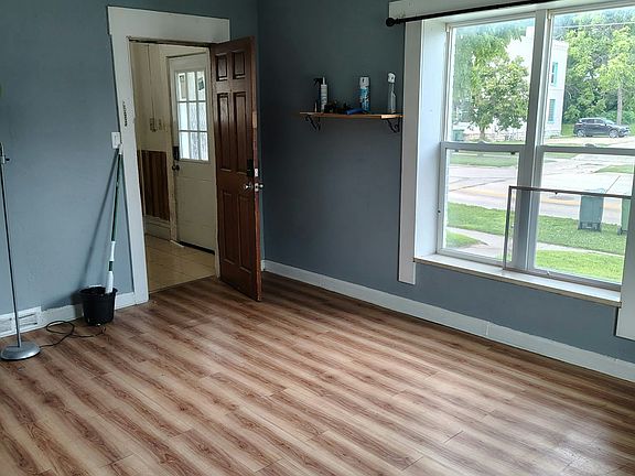 4th image of 128 Lafayette St APT 1