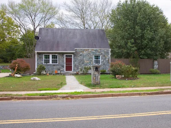 7623 Amherst Dr, Manassas, VA 20111