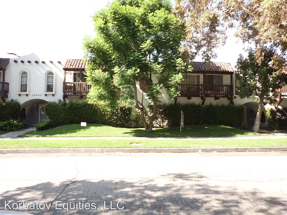 1st image of 10944 Bluffside Dr APT 209