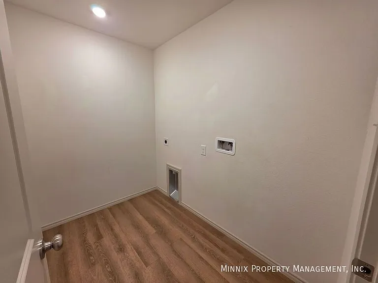 2602 S County Road 1103 — Photo 10