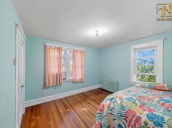 310 Brighton Avenue image 6 of 29