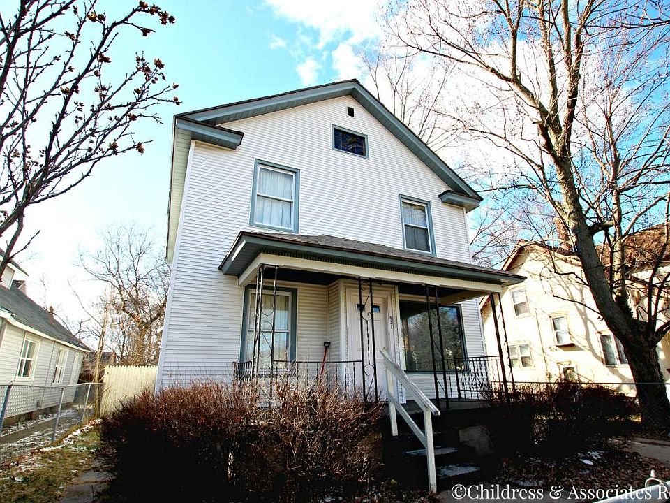 2nd image of 931 Eastern Ave SE