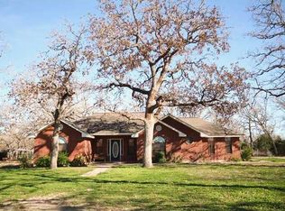 833 Highway 95 S, Smithville, TX 78957