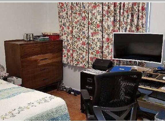 3rd image of 1723 Benedict Way