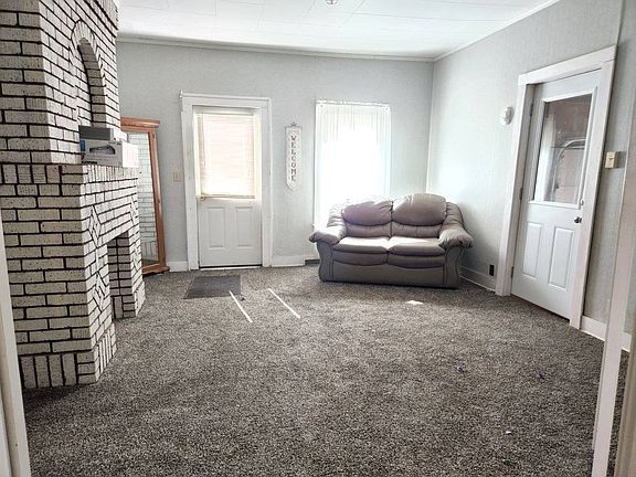 2nd image of 108 N 15th St