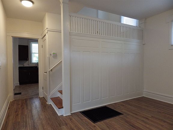 5th image of 1750 E Long St