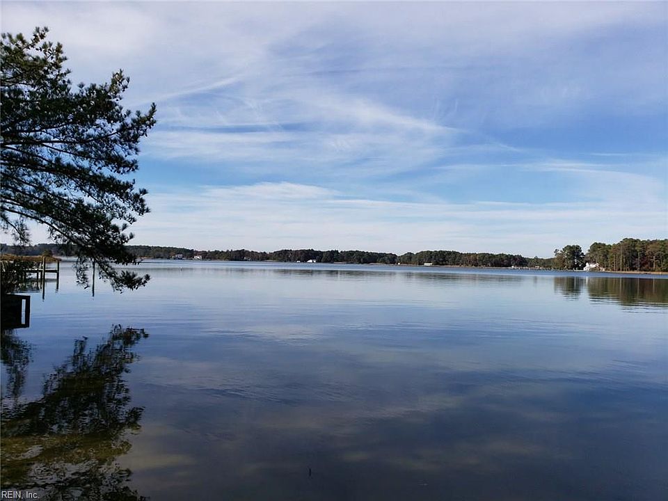 1st image of 10 Brightwaters Dr