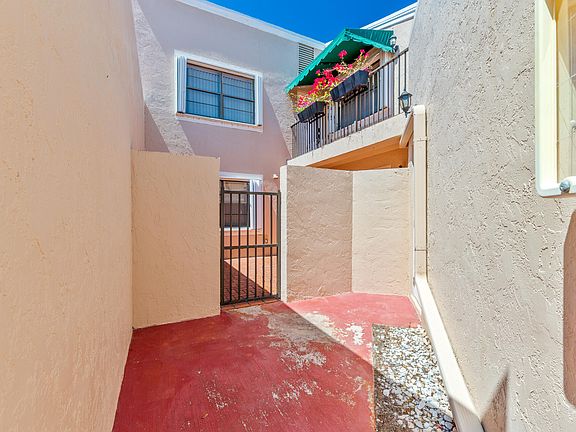 5th image of 6622 Villa Sonrisa Drive #812