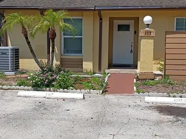 137 Creekside Way, Orlando, FL 32824