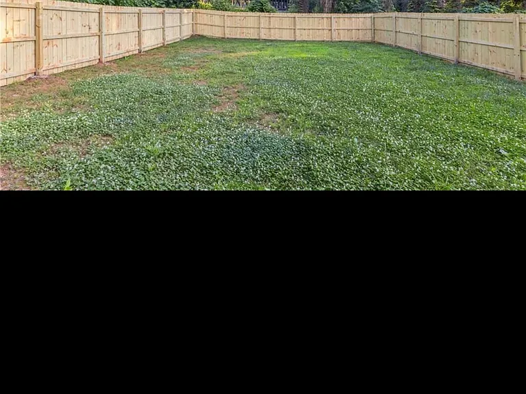 80 Burbank Dr NW — Photo 10